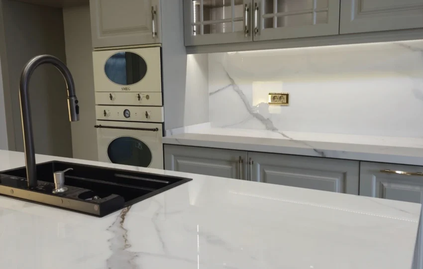 Porselen tezgah temizliği, leke tutmaz yüzey, kolay bakım