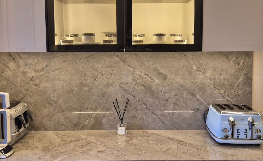 Cizilmez Akrilik Mutfak Dolabi 3